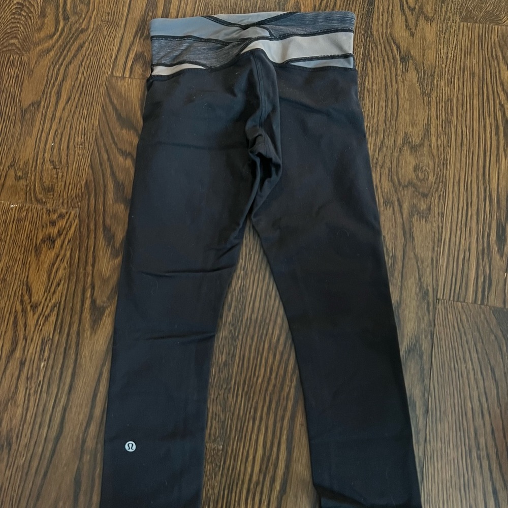 Lululemon cropped leggings